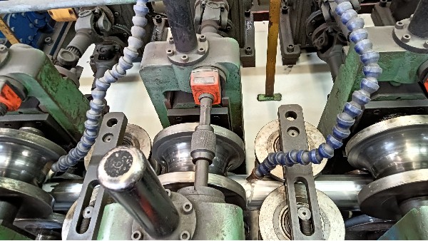 不锈钢焊管与无缝管价格差异之谜！